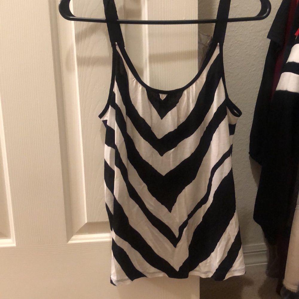 Express top - Picture 3 of 3